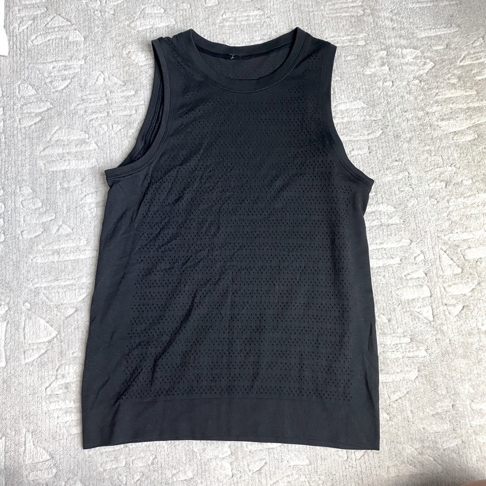 Black Lululemon tank top